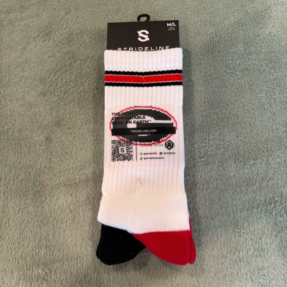 Strideline Georgia Bulldogs Socks Crew Red White Black M/L NCAA 2 Pair